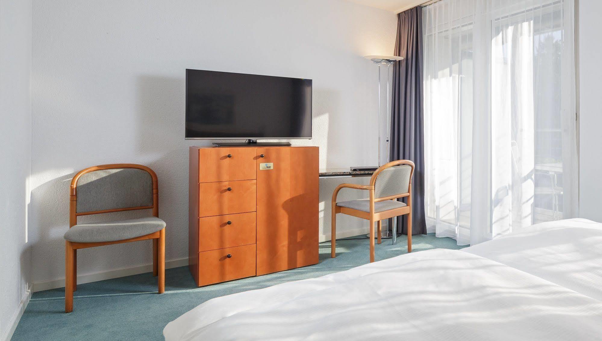 Wellness Hotel Tenedo - Thermalquellen Resort Bad Zurzach 외부 사진